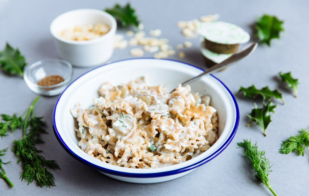 Creamy sunchoke, almond & dill pasta