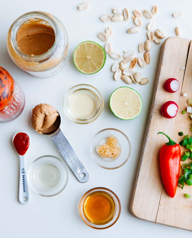 Creamy & spicy peanut butter noodle salad