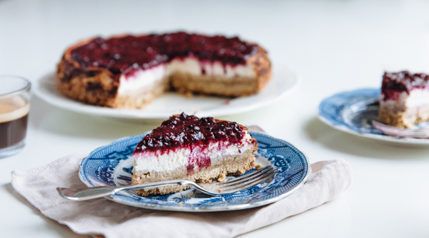 Mixed berry, coconut & pistachio cottage cheese cake