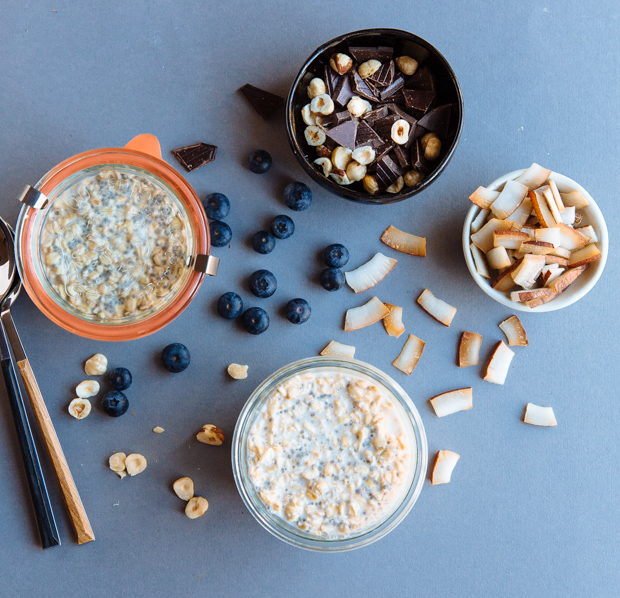 Coconut, dark chocolate & hazelnut blueberry overnight oats