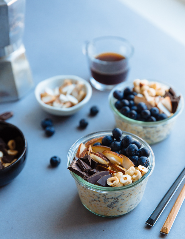 Coconut, dark chocolate & hazelnut blueberry overnight oats