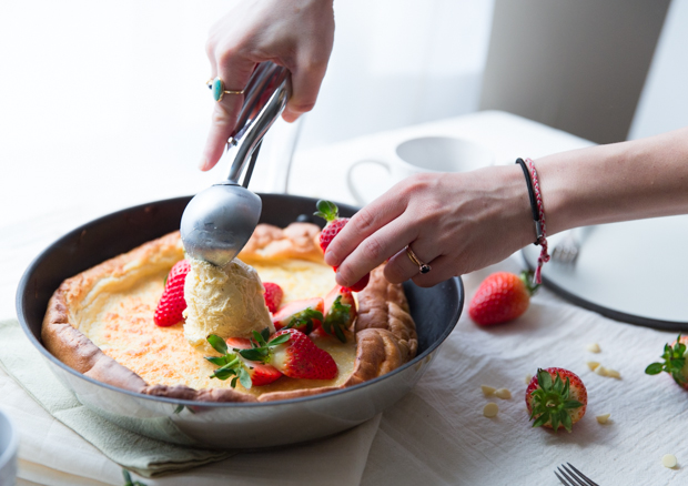 White chocolate & strawberry Dutch baby