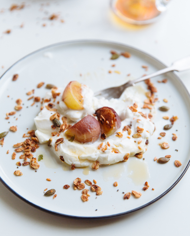 Baked peaches & mascarpone