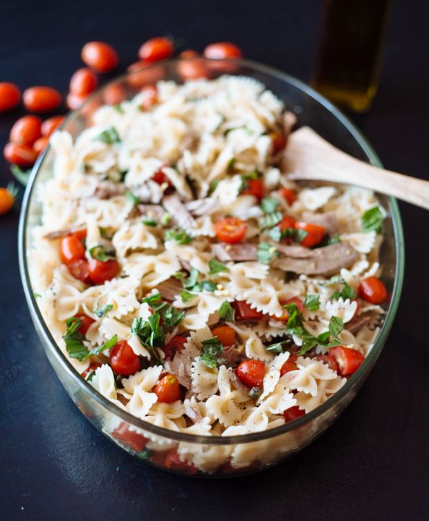 Fresh tomato & tuna pasta salad