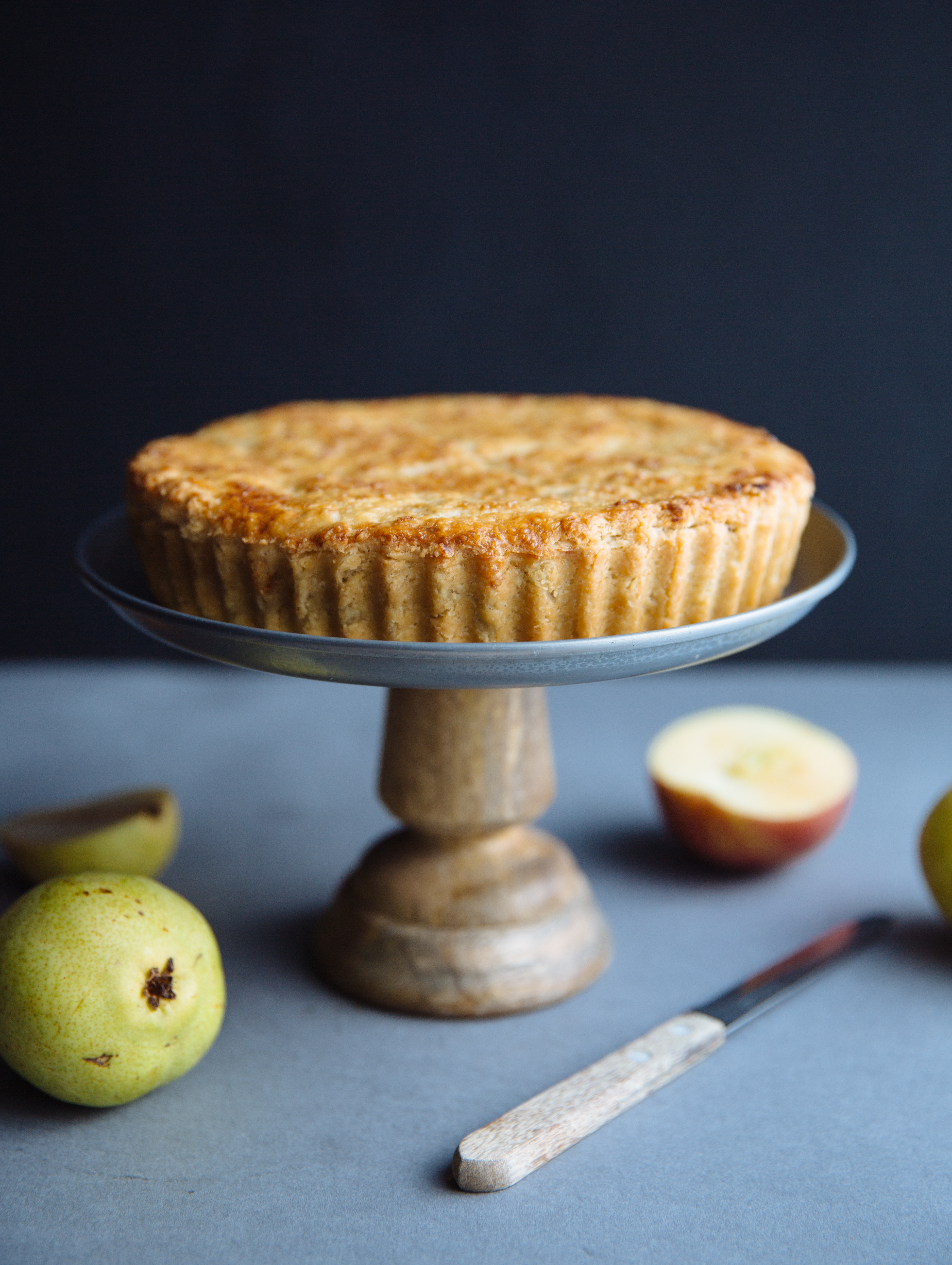 Apple, pear & cardamom pie