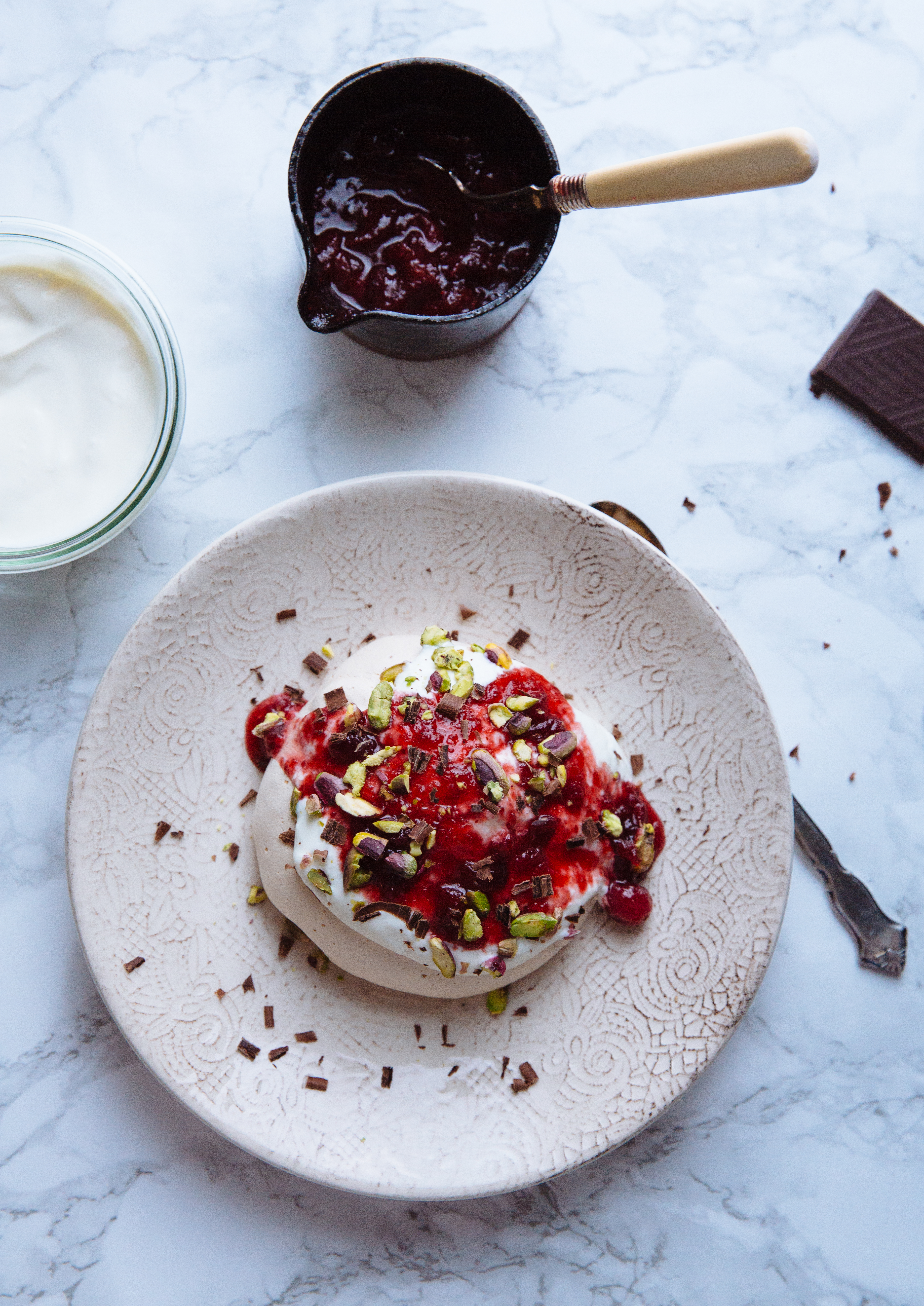 Cranberry- dark-chocolate-pistachio-pavlovas