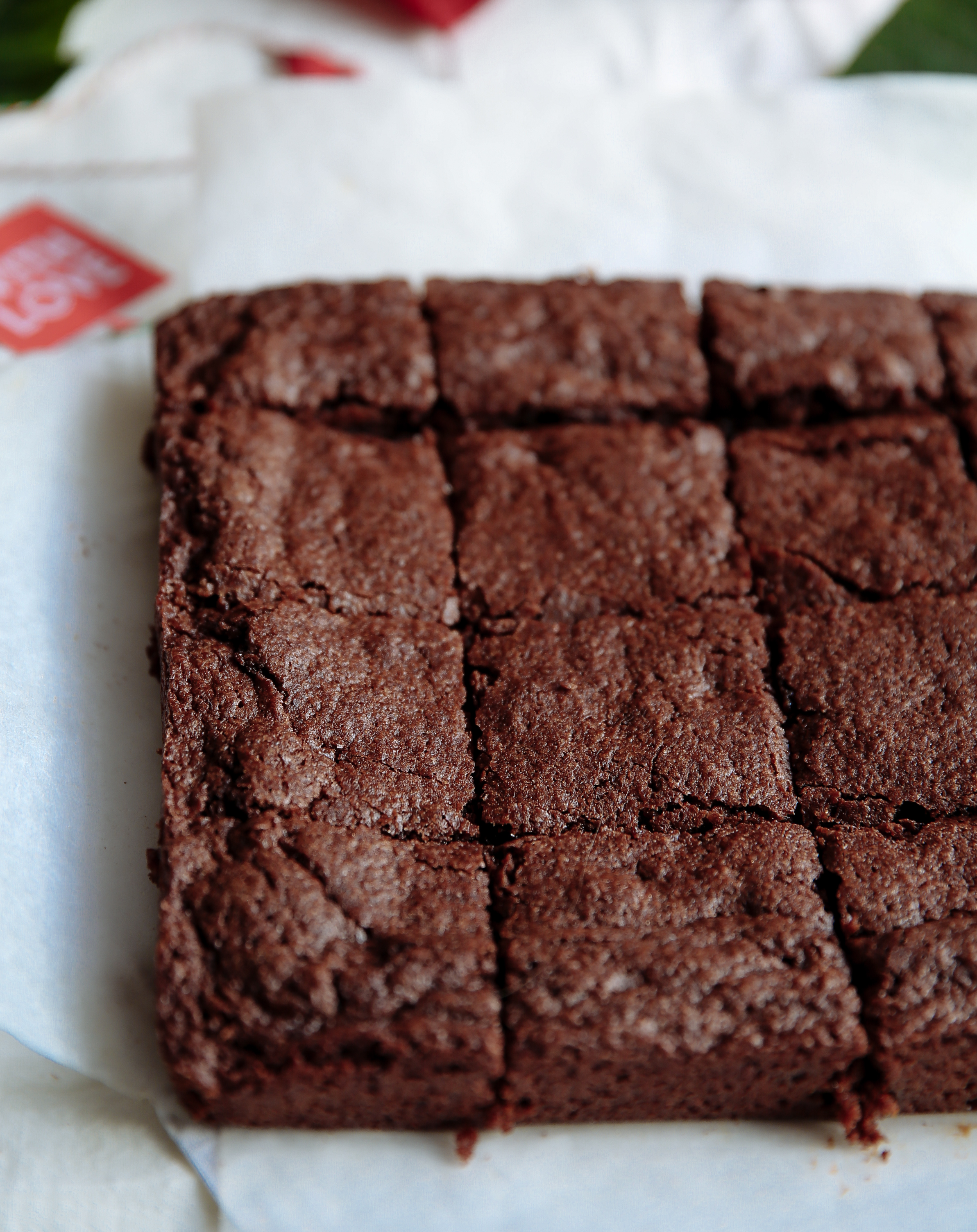 caramel-cinnamon-dark-chocolate-brownies