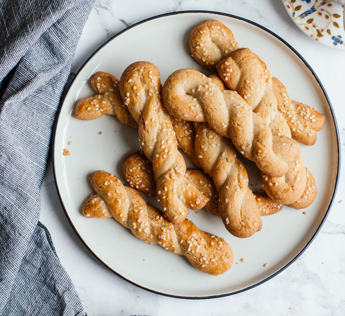 Lemon zest & cardamom Easter cookies