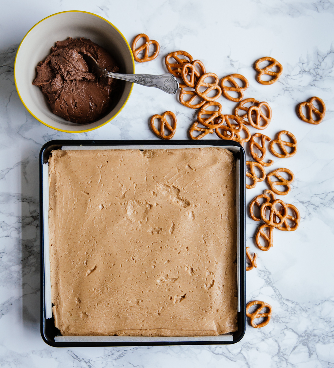 Peanut butter & pretzel brownies