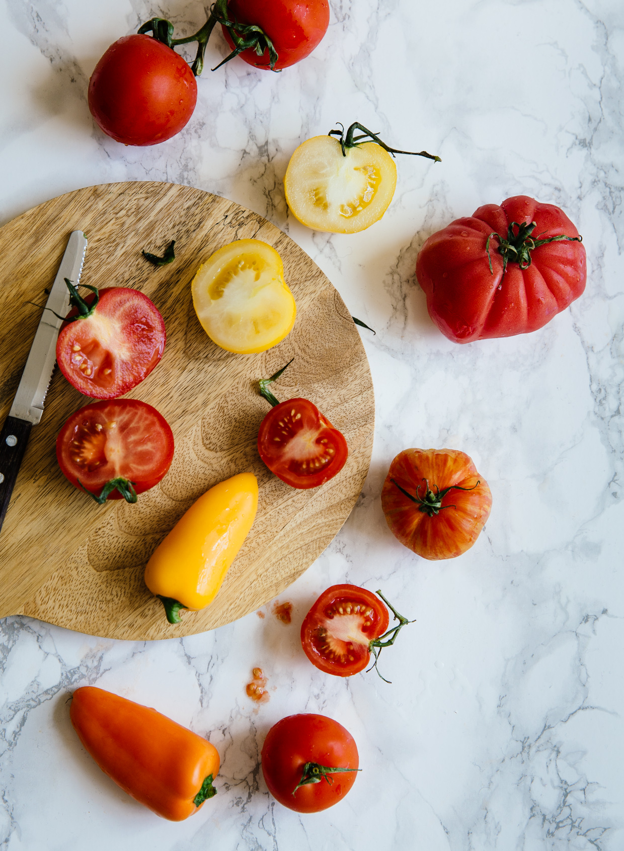 Spicy bread & tomato salad (panzanella)