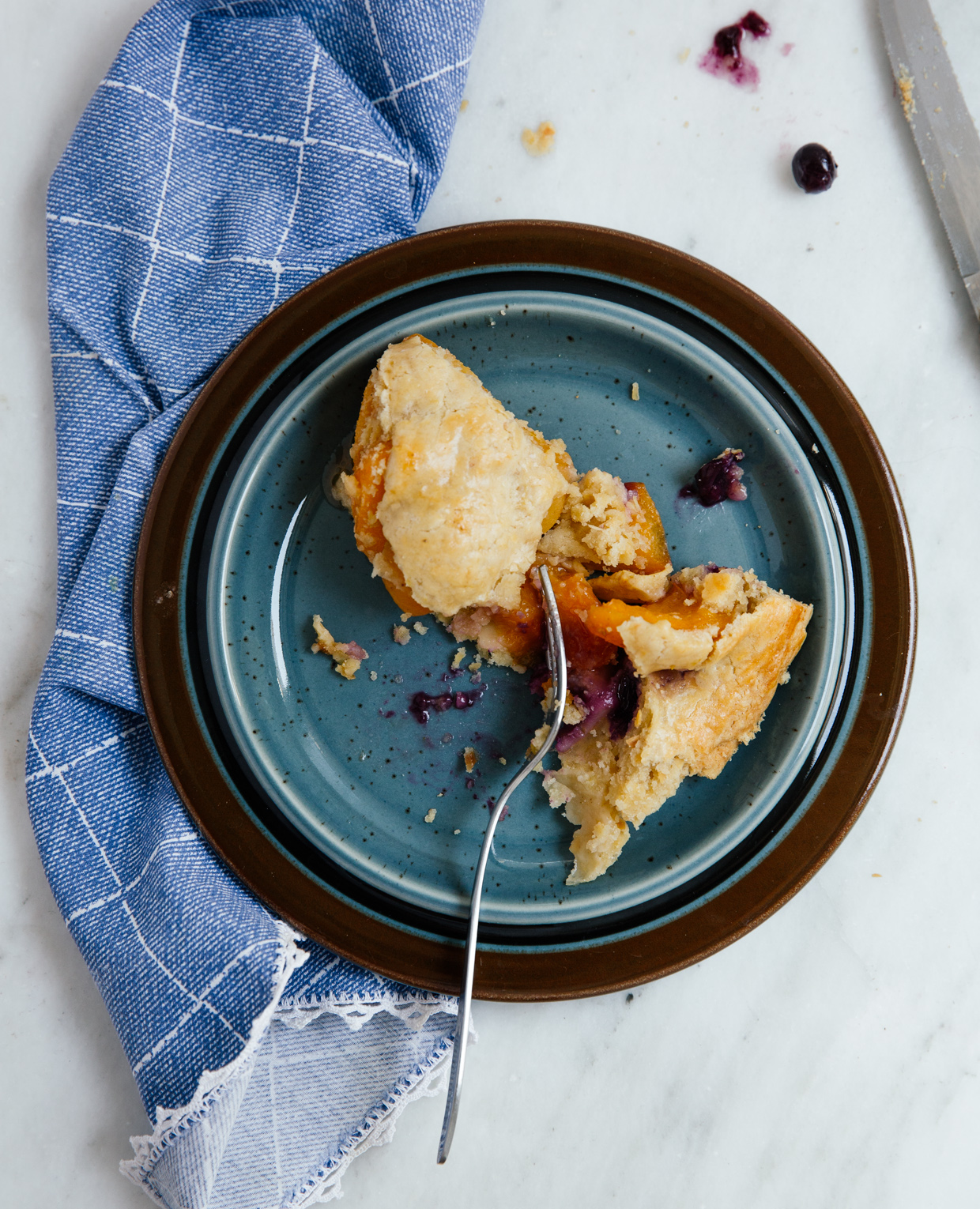 Apricot & blueberry pie