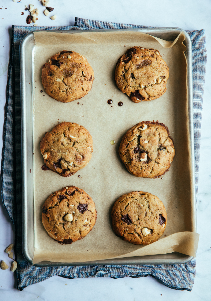 Hazelnut & raisin olive oil cookies