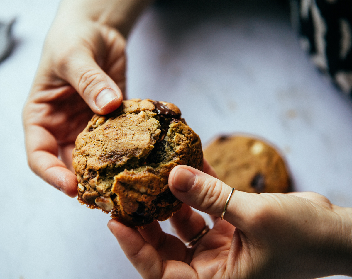 Hazelnut & raisin olive oil cookies