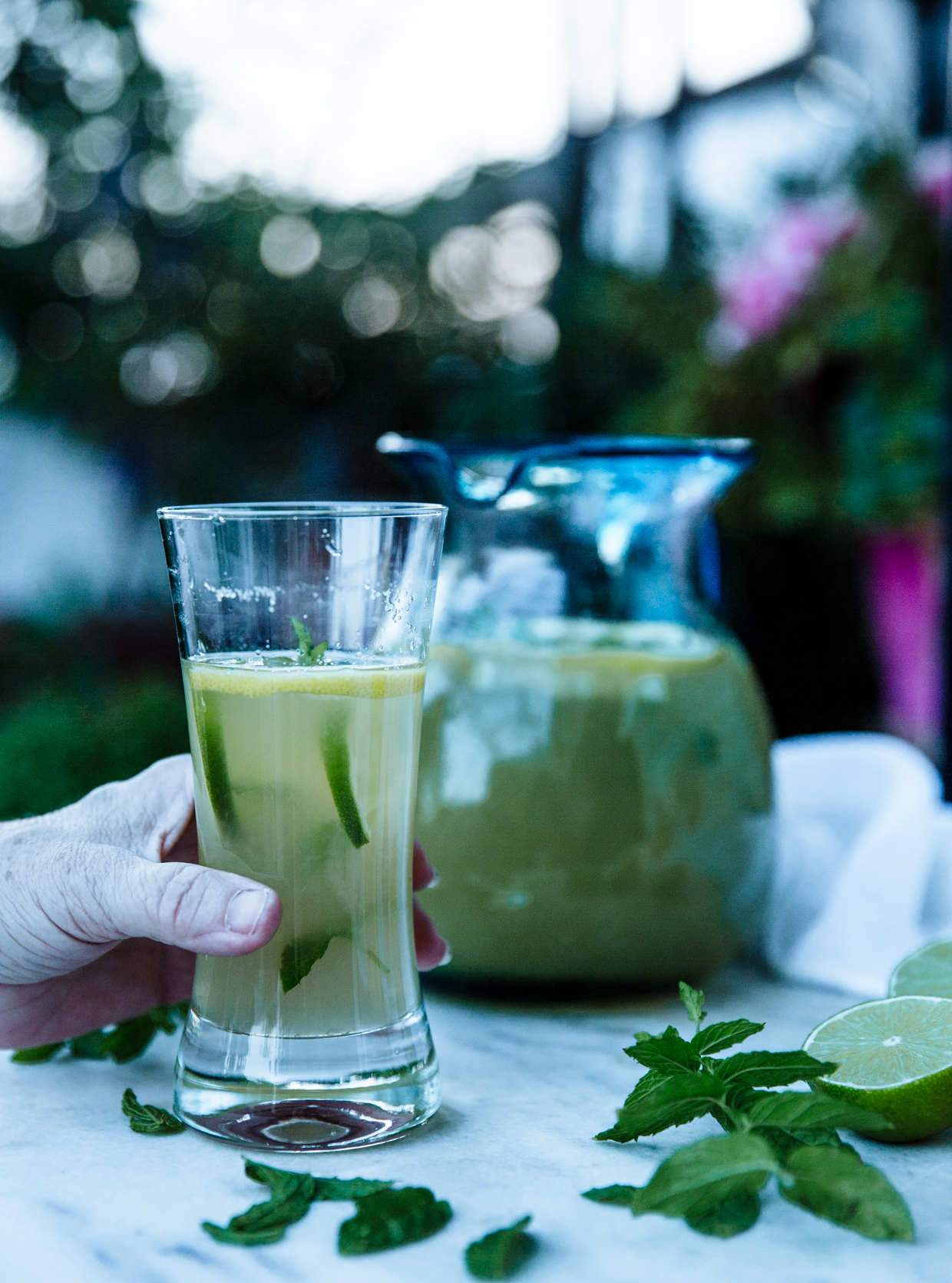 Lemonade with lime, spearmint & honey