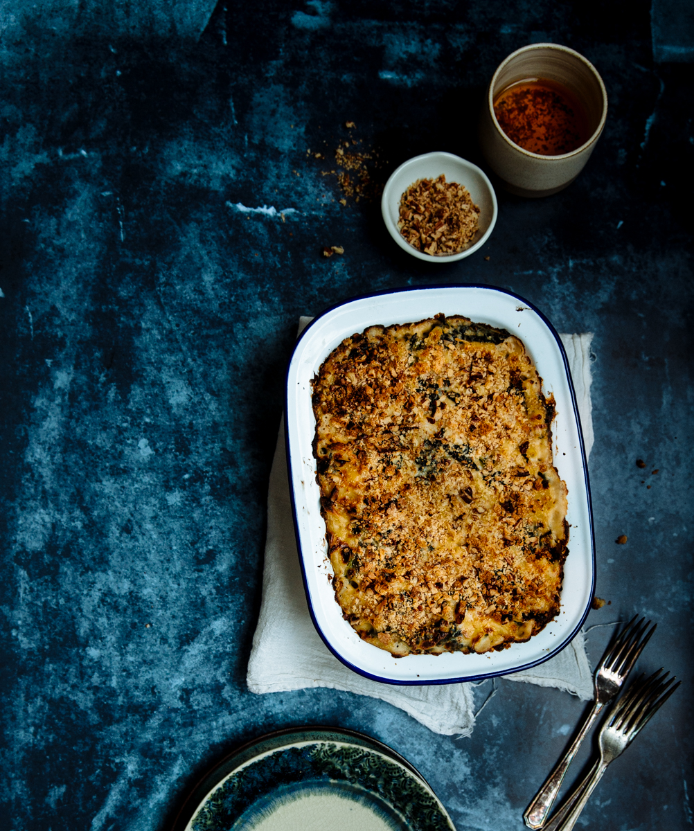 Cavolo nero & sun dried tomato mac & cheese with crunchy pecan topping