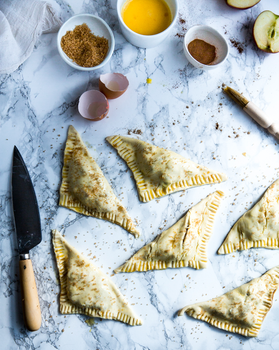 Cinnamon & lemon mini apple pies