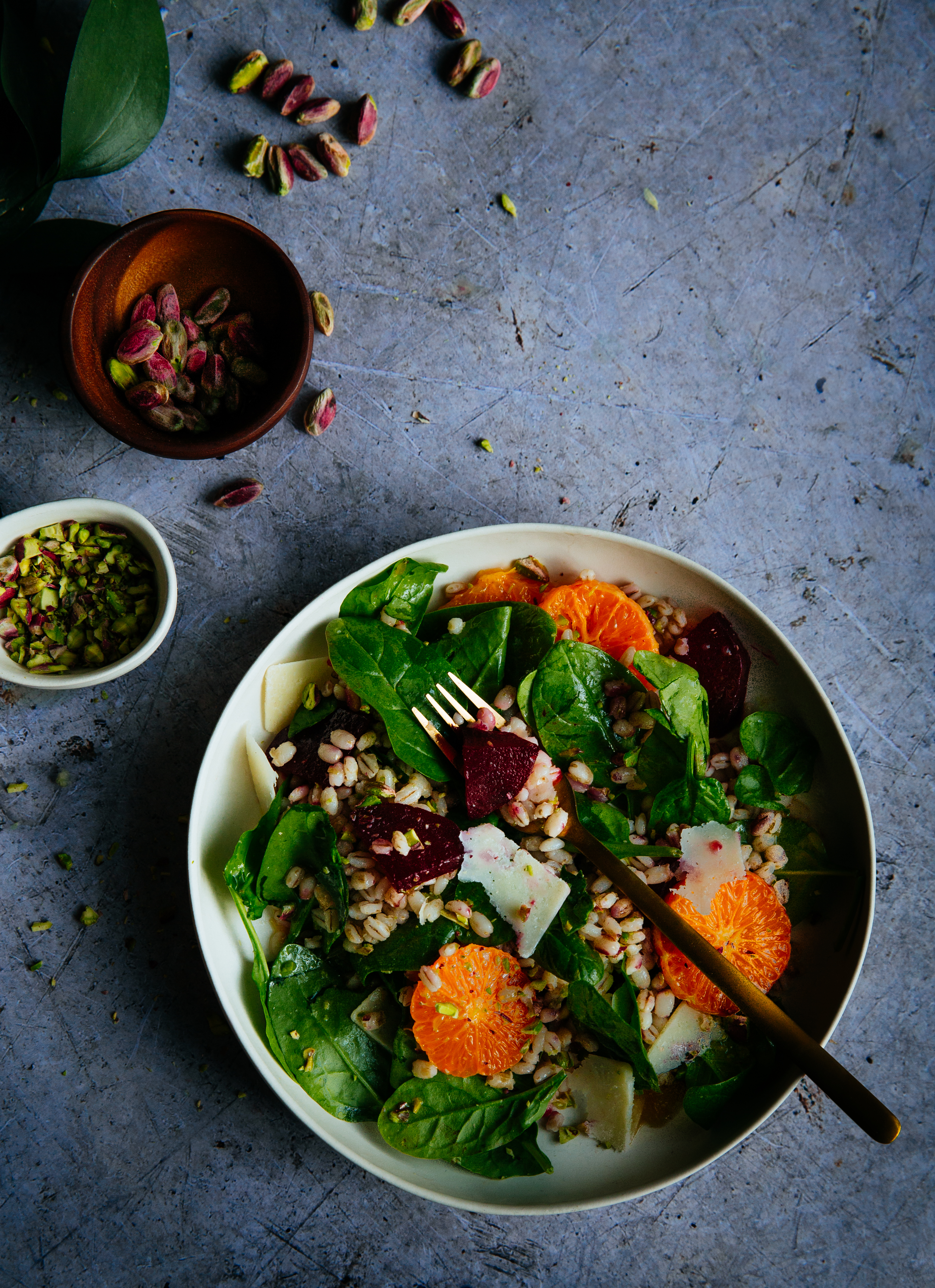 Mandarine, beet & pistachio barley salad